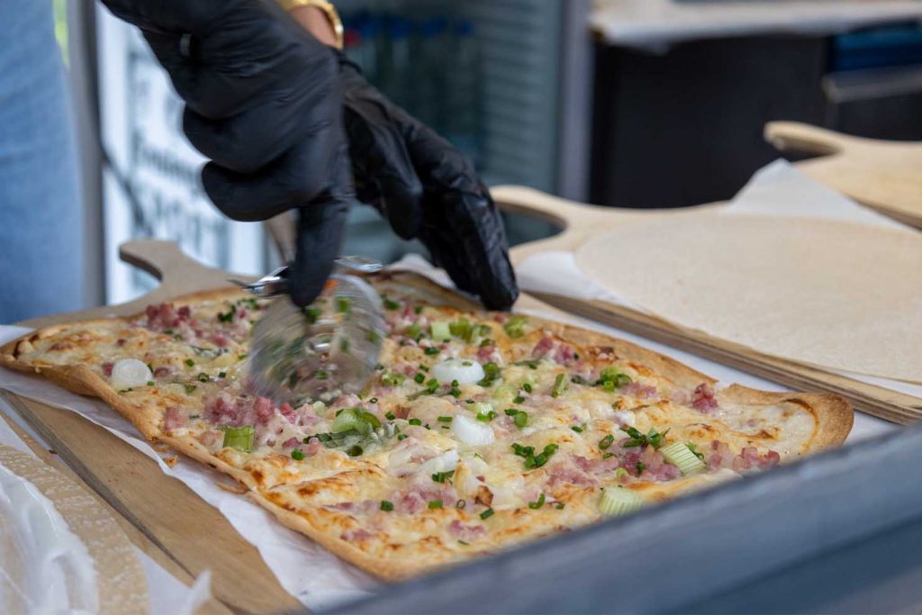 Frischer Flammkuchen